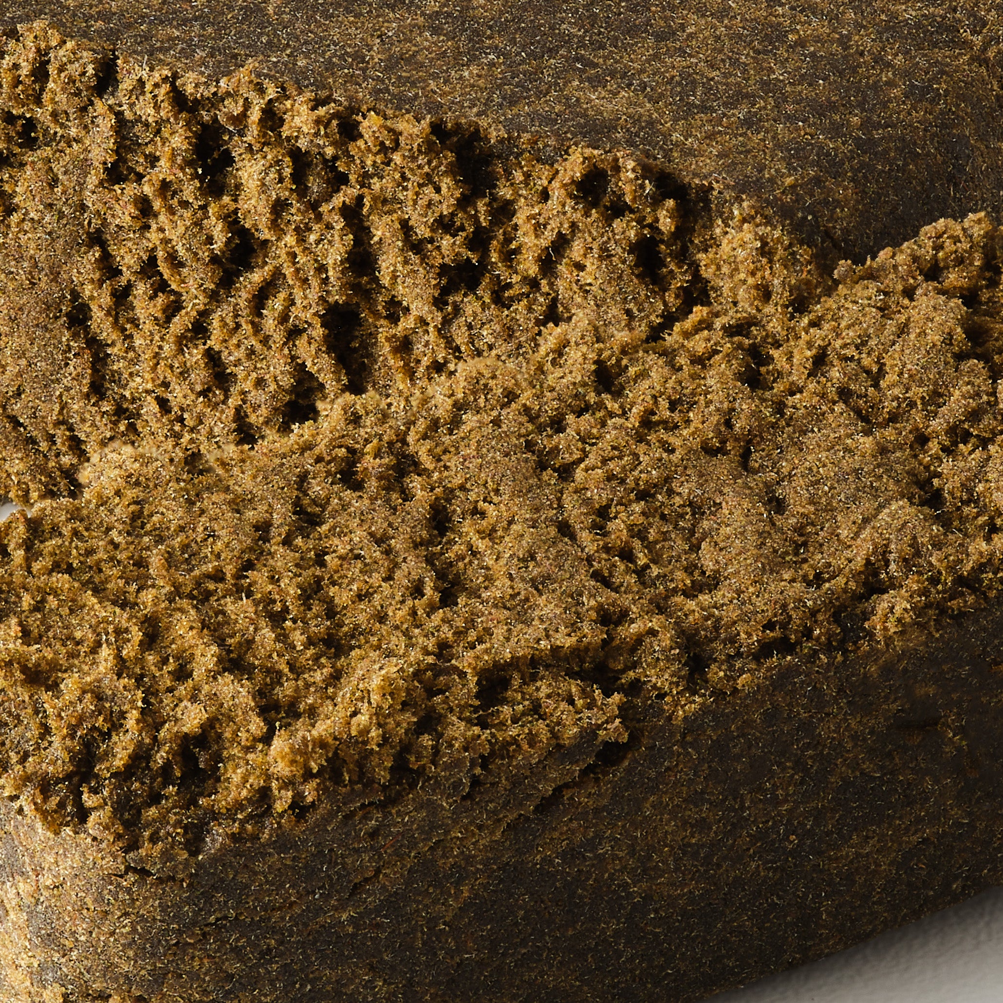 King Hassan | CBD + CBG Hash | Easy Weed | 24%* - 14g
